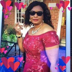 Meet your Posher, Esther